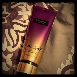 Victoria secret lotion